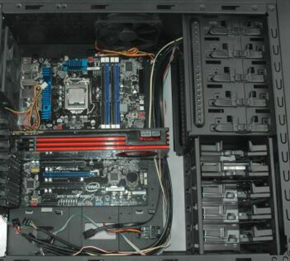 電腦老是自動關機怎么回事？
